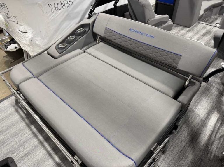 2026 Bennington 25LTSB - Blackout US-ETWS9076J526 [photo 23]